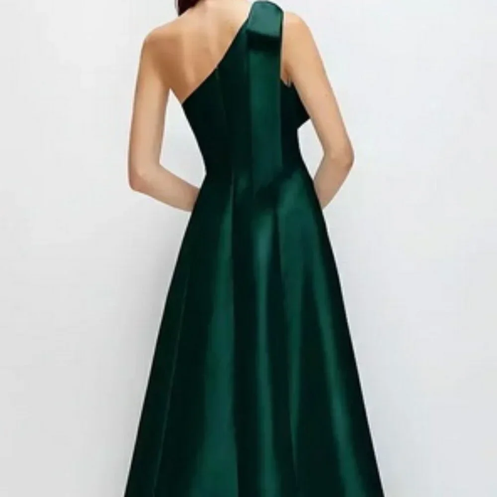 Alfred Sung Evergreen One-Shoulder Bow A-Line Gown D875 - Picture 5 of 6